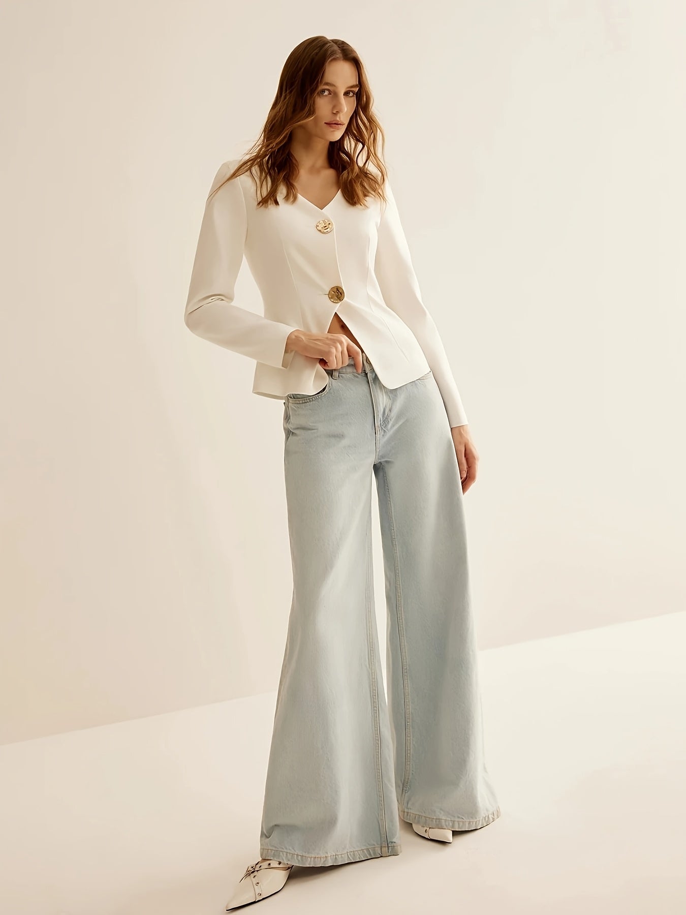 Ivory | Buttoned Blazer
