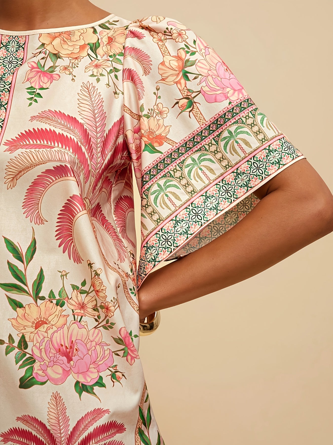 Lina | Tunic with tropical print